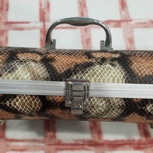 Primeware Hard Shell Insulated Wine Purse with Handle in Burmese